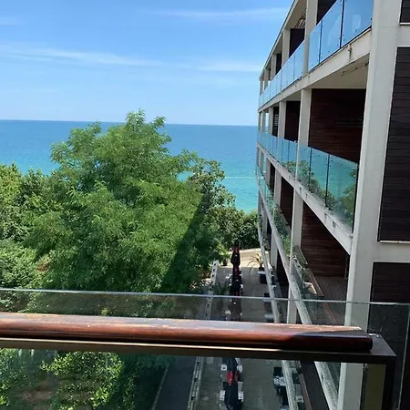 Private In Yoo Bulgaria * 奥布佐尔